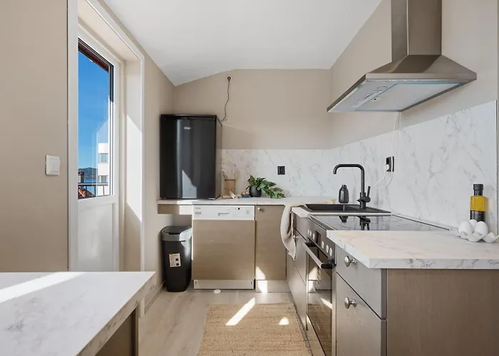 Appartamento Toppleilighet Pa Sandviken Med Balkong